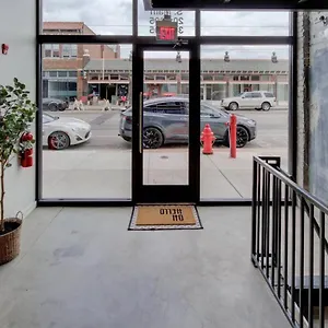 Apartment Modern In Historic Shell, Memphis